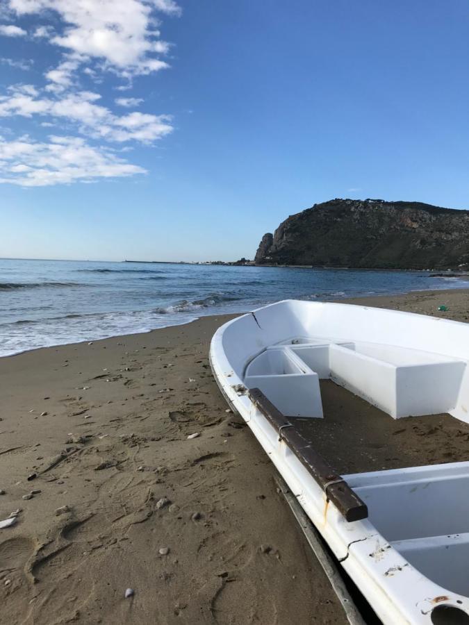 Alloggio Turistico Al Mare Sperlonga E Terracina Villa Lido Di Fondi Kültér fotó